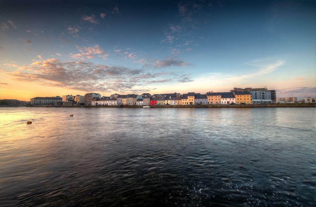 Spanish Arch Galway Esterno foto